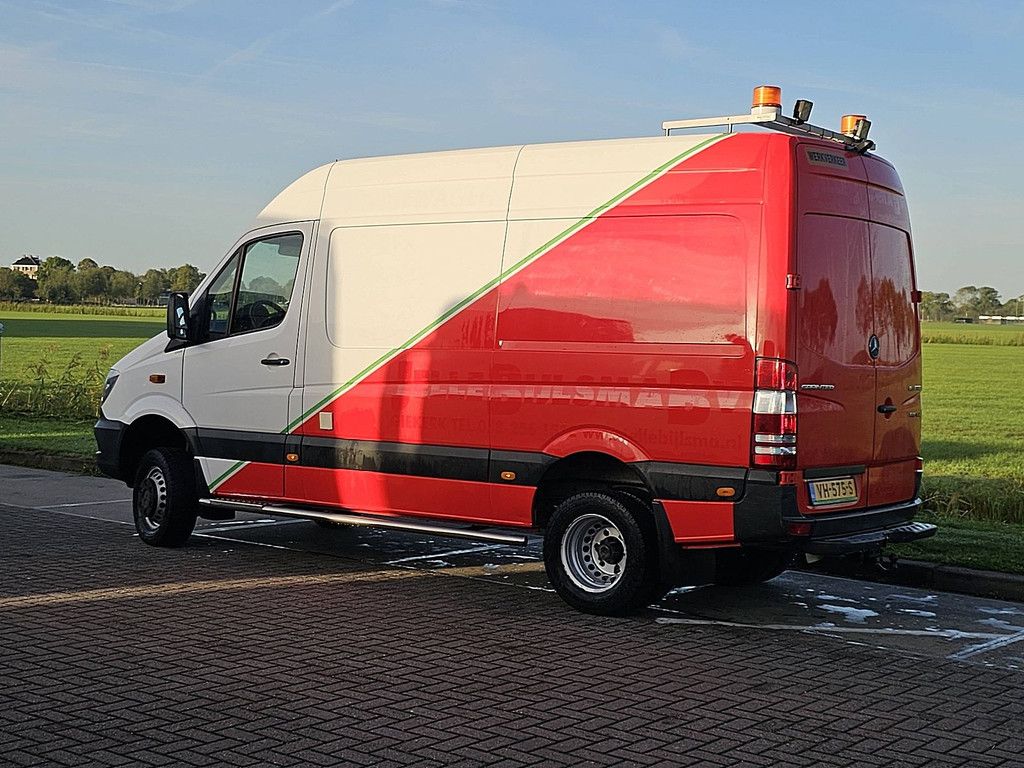 MERCEDES-BENZ SPRINTER 519 L2H2 V6 3.0 LTR ac automaat 4X4! sperdifferentieel standkachel camera EURO6 cruisecontrol xenon