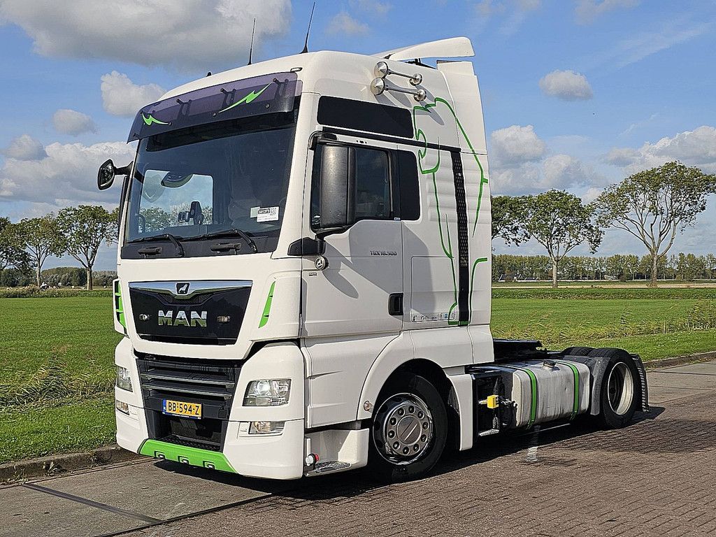 M.A.N. 18.500 TGX XXL SMART TACHO LLS-U MEGA LOWDECK NIGHT AIRCO 2X TANK