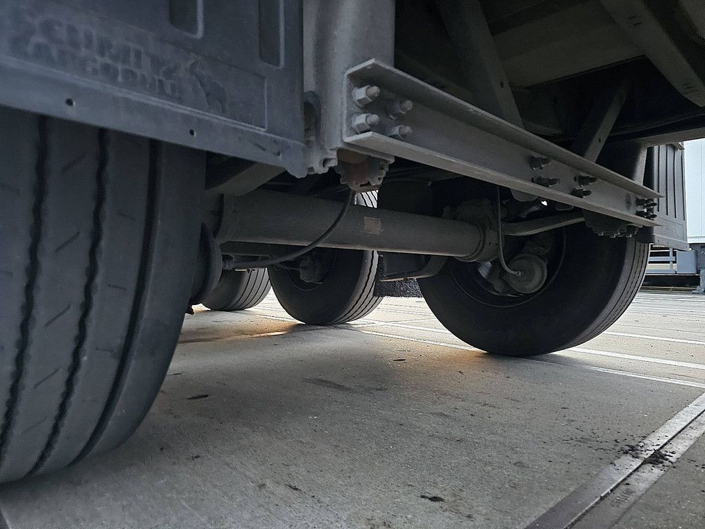 SCHMITZ SCB*S3T 3 AXLES | SLIDING ROOF