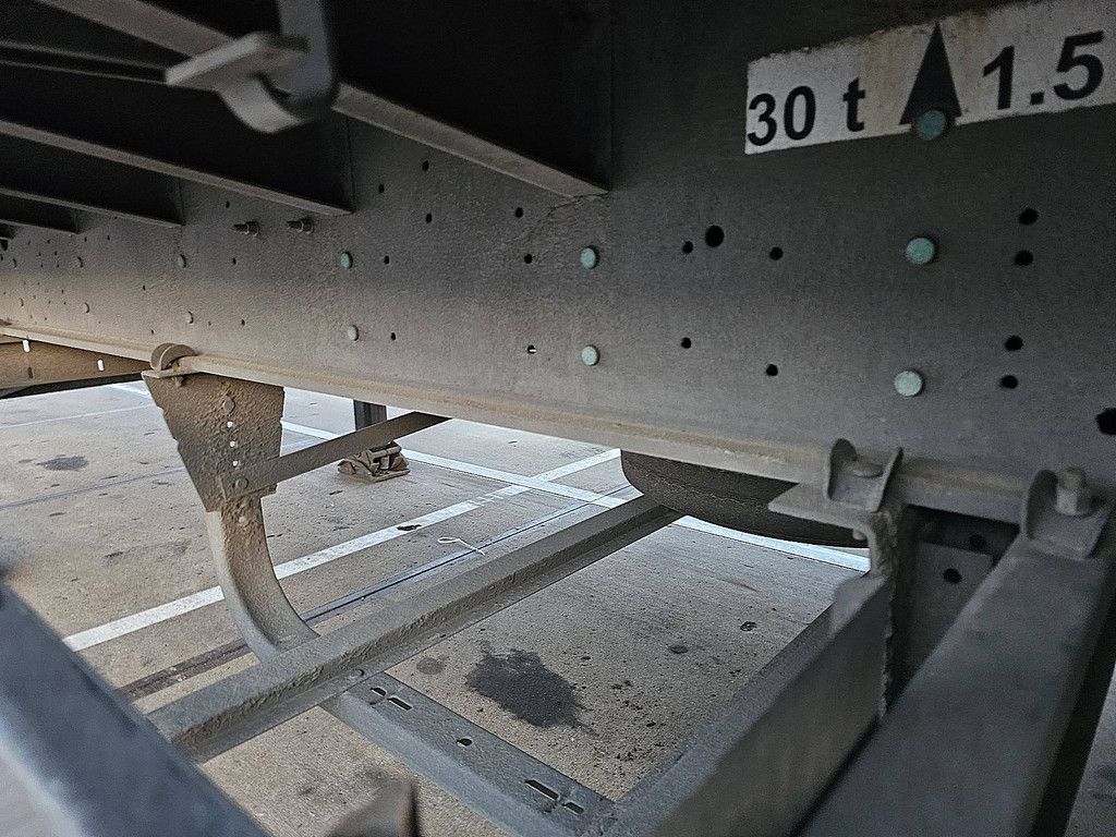 SCHMITZ SCB*S3T 3 AXLES | SLIDING ROOF