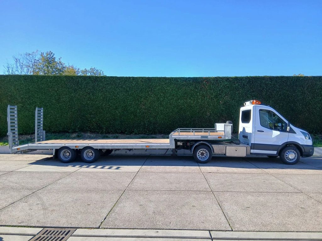 Ford Transit + semi-dieplader oplegger 6,0 m.