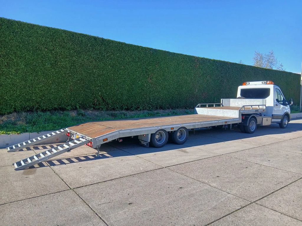 Ford Transit + semi-dieplader oplegger 6,0 m.