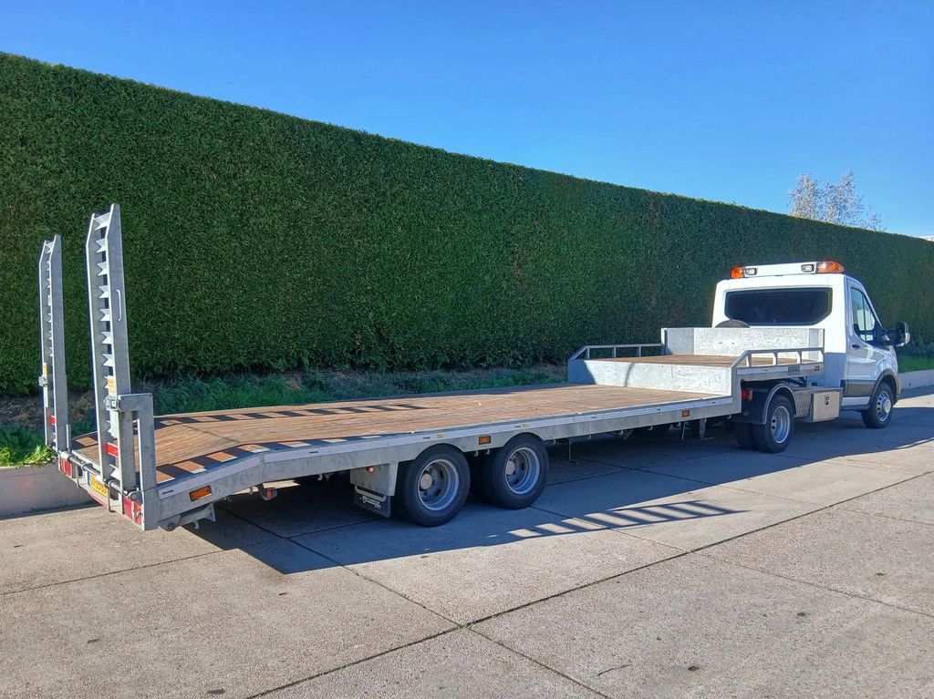 Ford Transit + semi-dieplader oplegger 6,0 m.