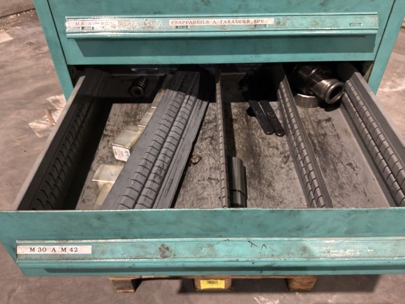 Lista Industrielle Metallkommode