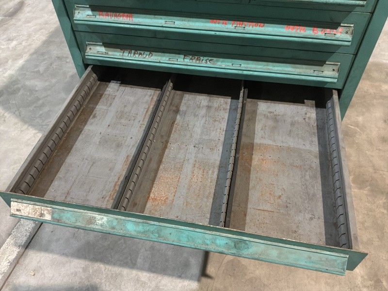 Lista Industrielle Metallkommode