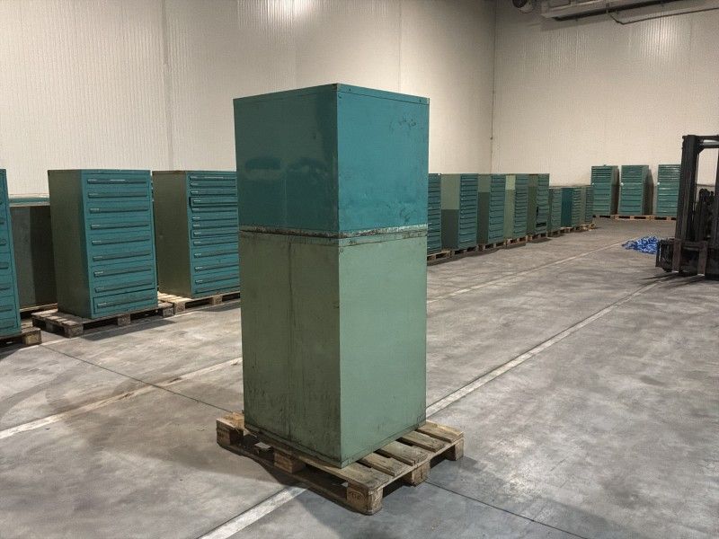 Lista Industrielle Metallkommode (2x)