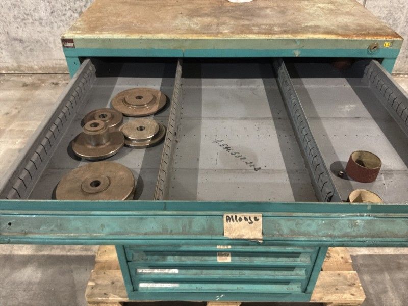 Lista Industrielle Metallkommode
