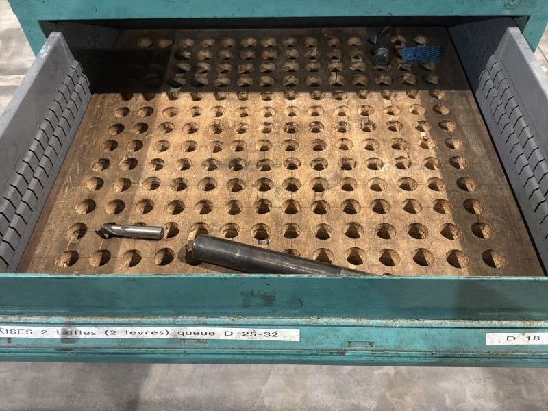 Lista Industrielle Metallkommode