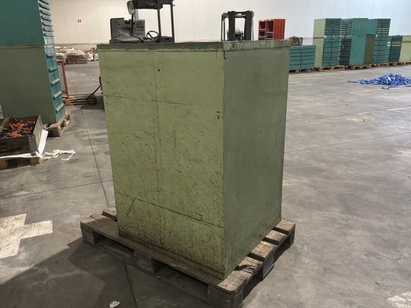 Lista Industrielle Metallkommode