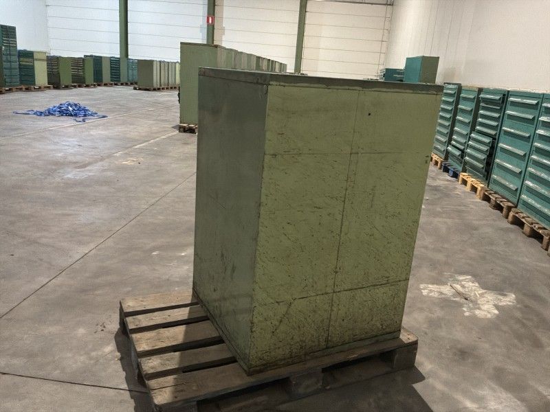 Lista Industrielle Metallkommode