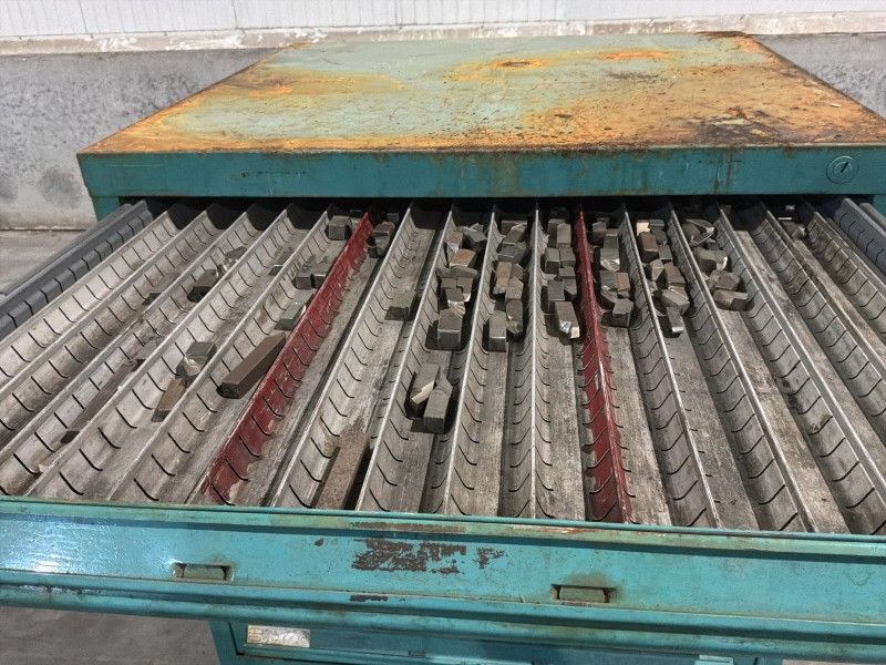 Lista Industrielle Metallkommode