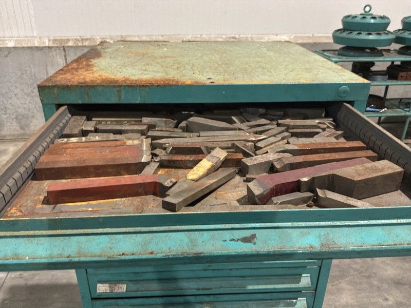 Lista Industrielle Metallkommode