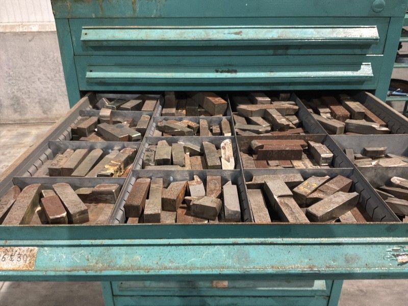 Lista Industrielle Metallkommode