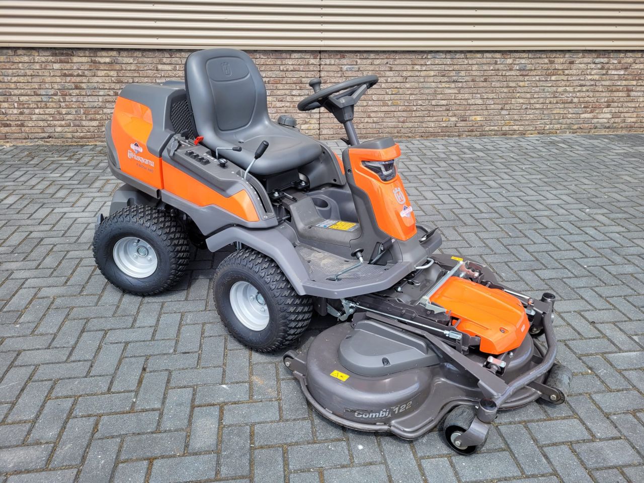 Husqvarna R-420 4wd