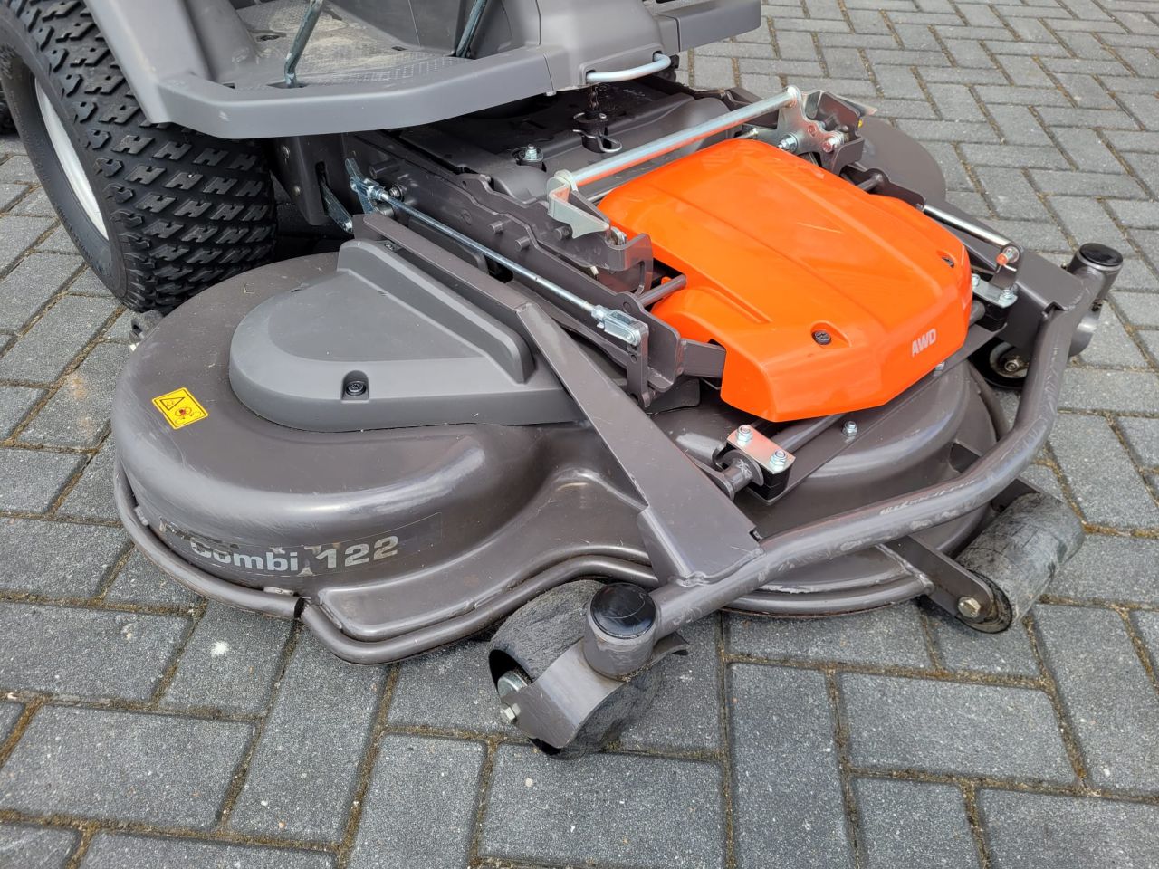Husqvarna R-420 4wd