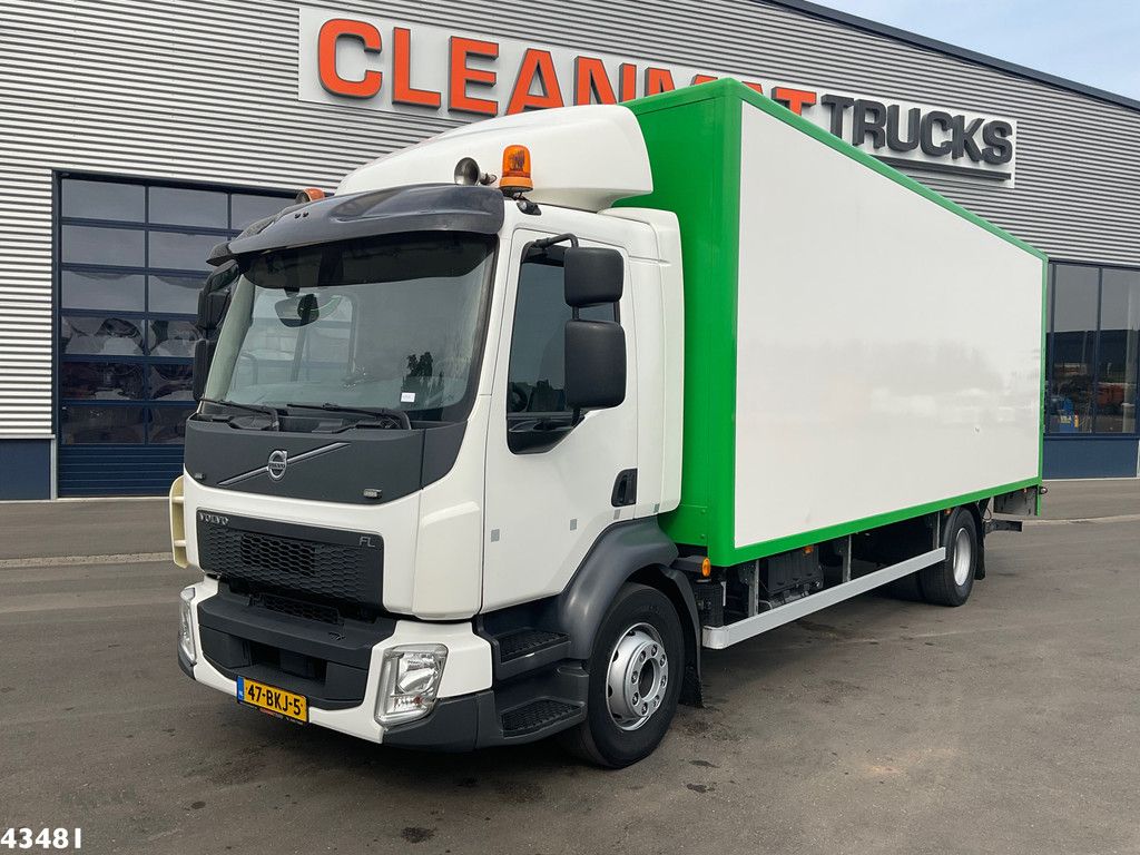 Volvo FL 250 Euro 6 met Dhollandia laadklep
