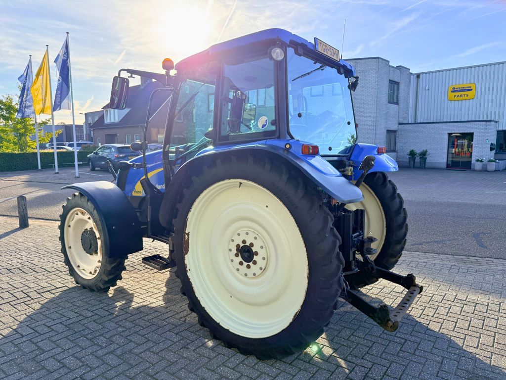 New Holland T5050 Cab Shuttle