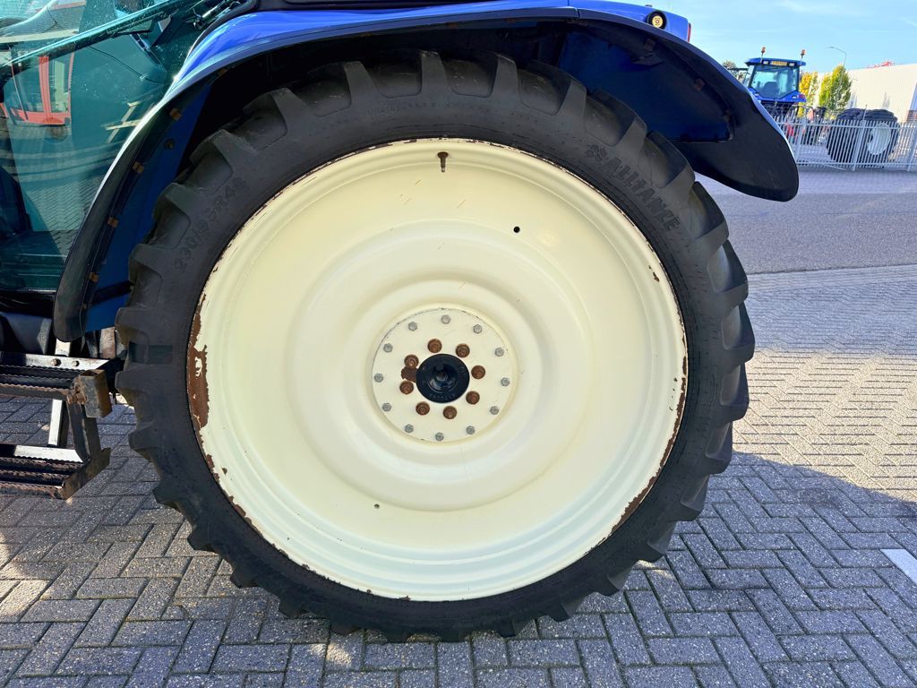 New Holland T5050 Cab Shuttle