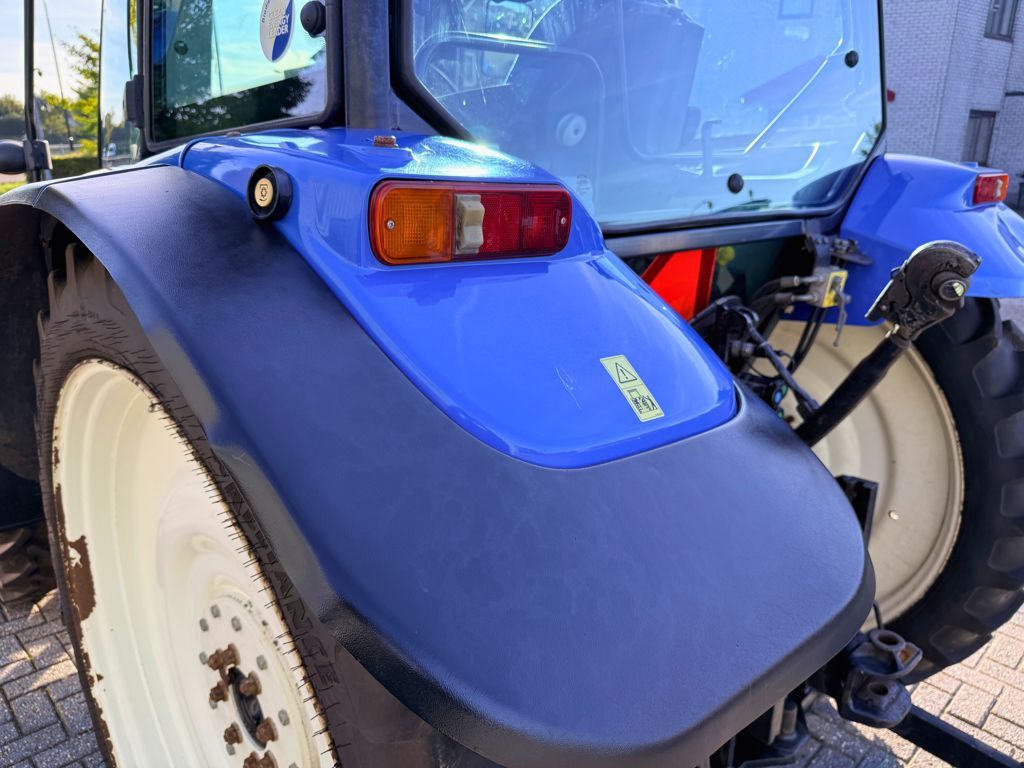 New Holland T5050 Cab Shuttle
