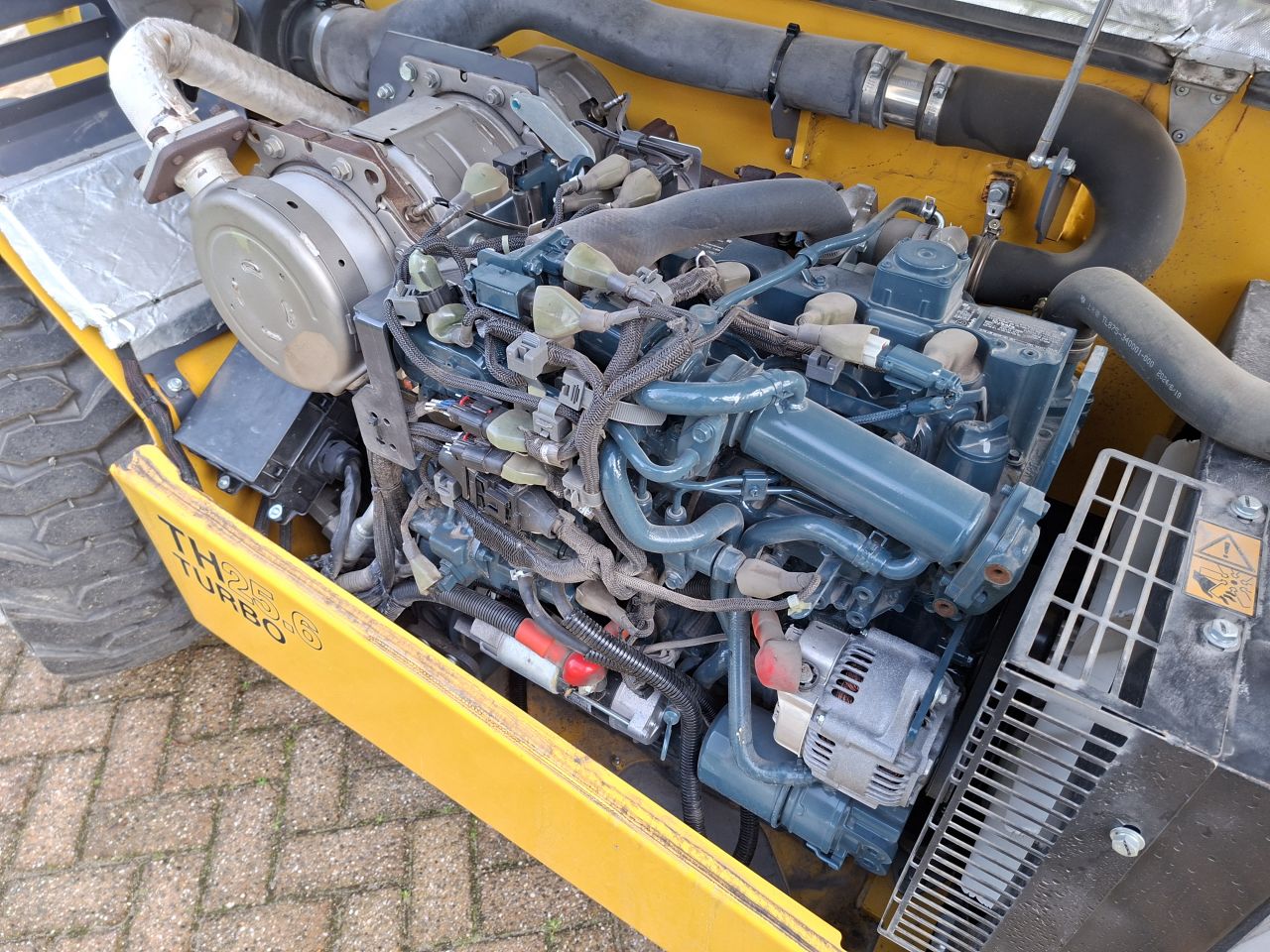 Eurotrac TH25.6 verreiker - Incl. jip, bak en palletvork