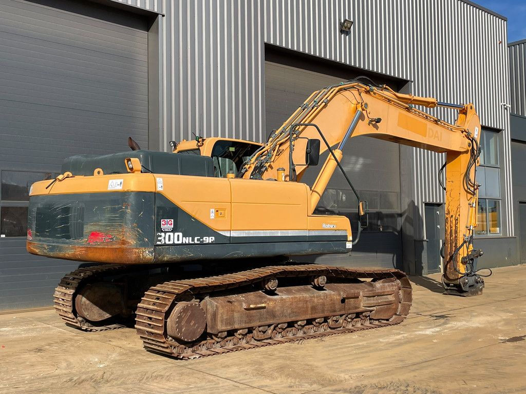 Hyundai Robex 300NLC-9A