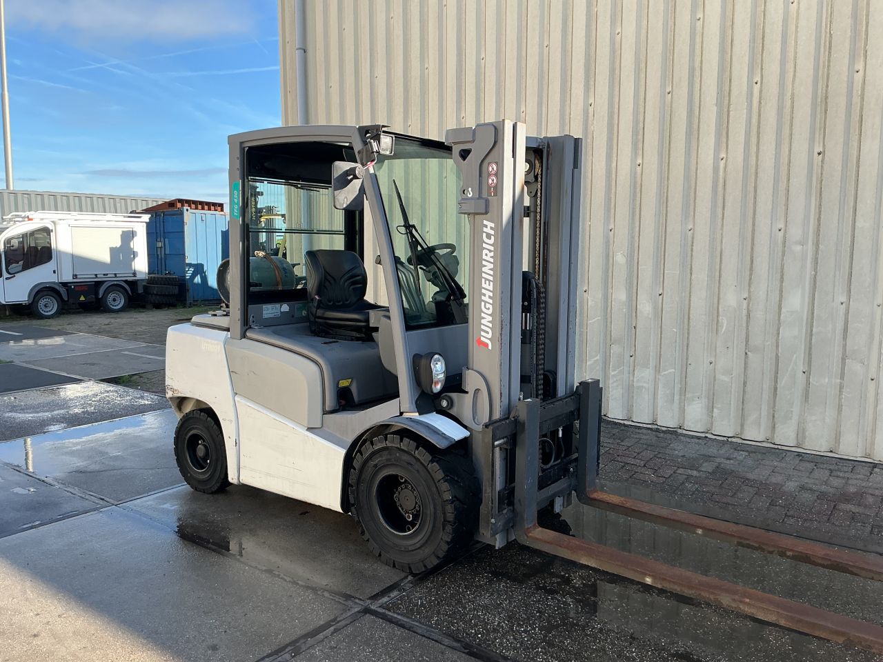Te Koop Jungheinrich TFG 430 LPG. 2017 lage Urenstand 1975