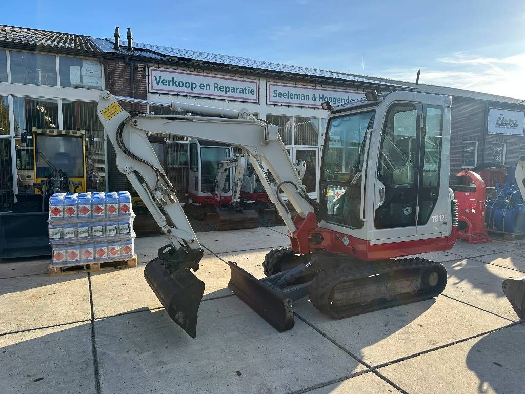 Takeuchi TB125
