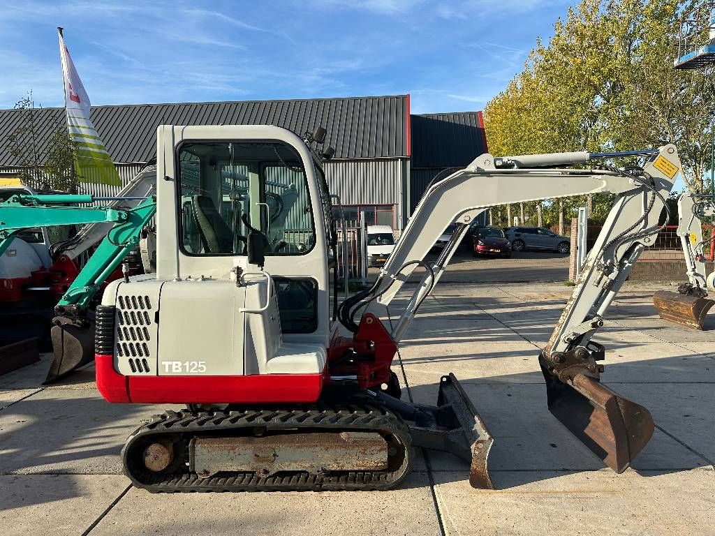 Takeuchi TB125