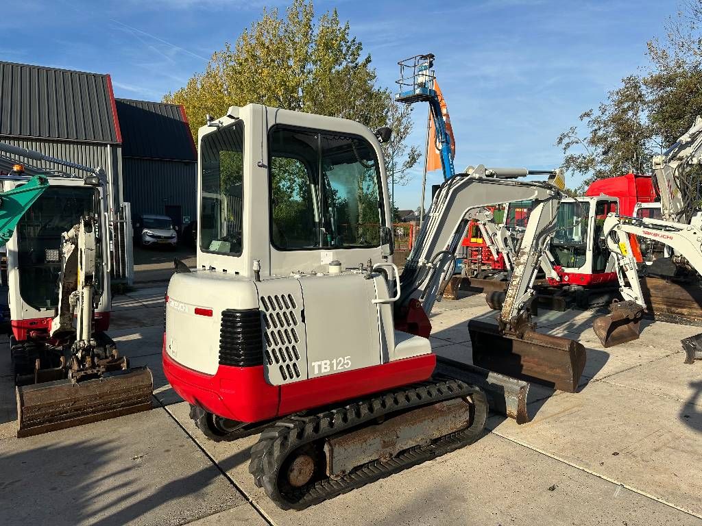 Takeuchi TB125