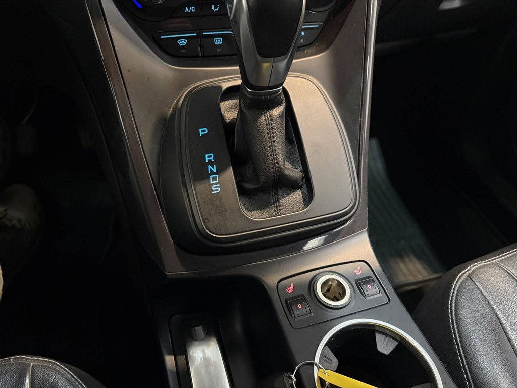 SUV Ford Kuga - 2.0 TDCI Titanium ST-Line Plus Diesel 2014 (Margin)