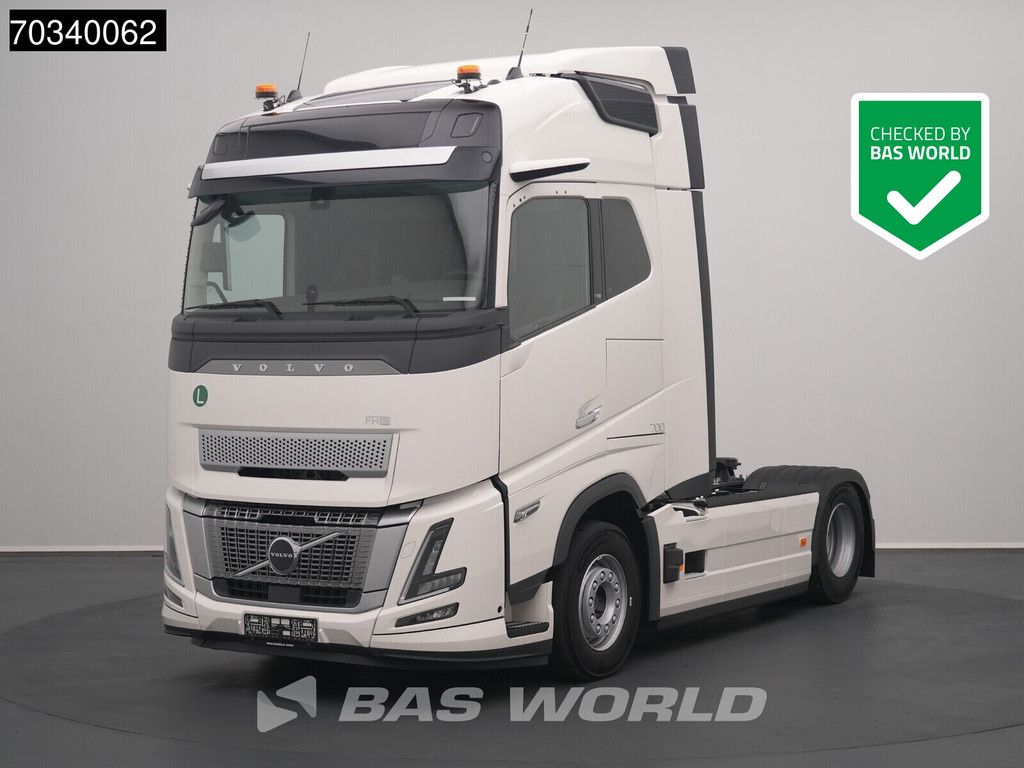 Volvo FH FH16 700 4X2 NEW! Retarder 2xTanks I-ParkCool