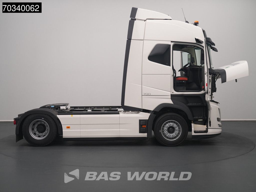 Volvo FH FH16 700 4X2 NEW! Retarder 2xTanks I-ParkCool