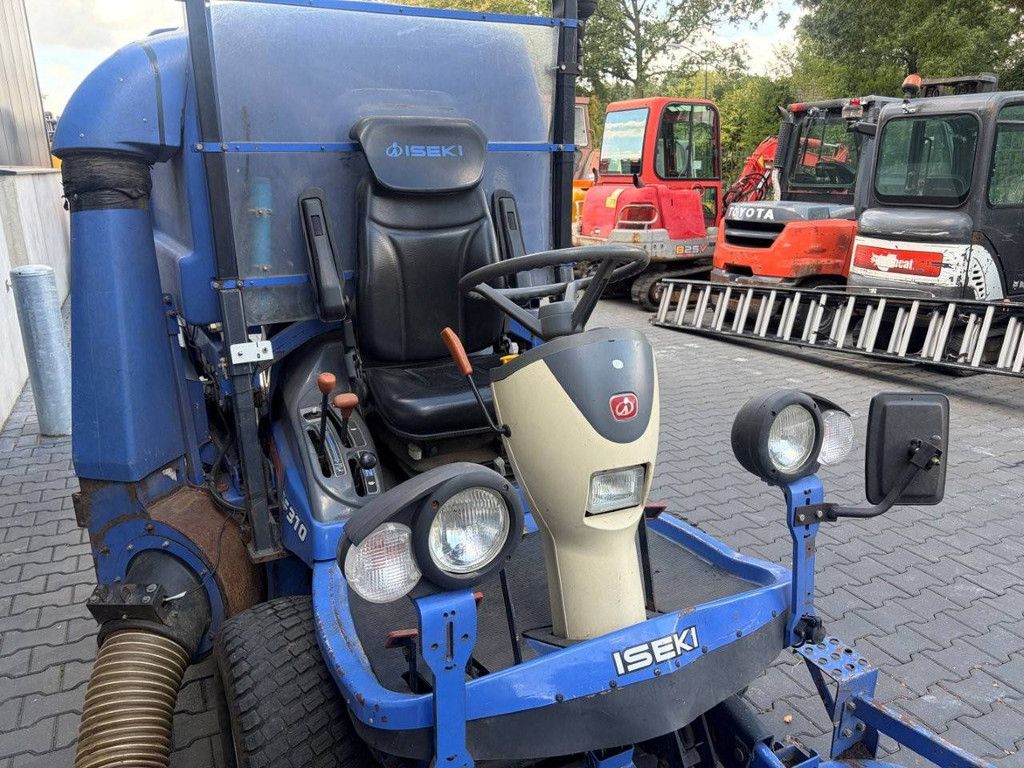 Iseki SF310 Diesel-Aufsitzmäher