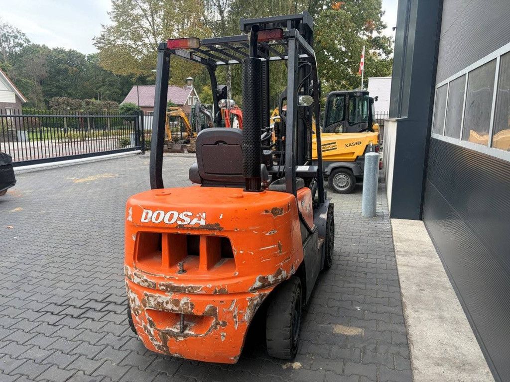 Doosan B30G Diesel Forklift 3000kg 5.9m 2016