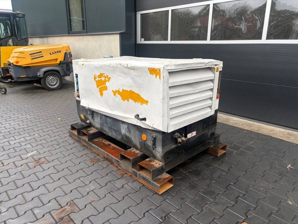 Kompressor Atlas Copco/Gianesi Edilio 02364/1 Diesel 33,2 kW 16,7 l 2001