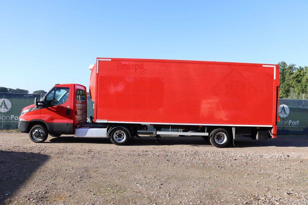 Iveco 40C18 Diesel 180hp 2018 Refrigerated Box Truck with Veldhuizen Trailer