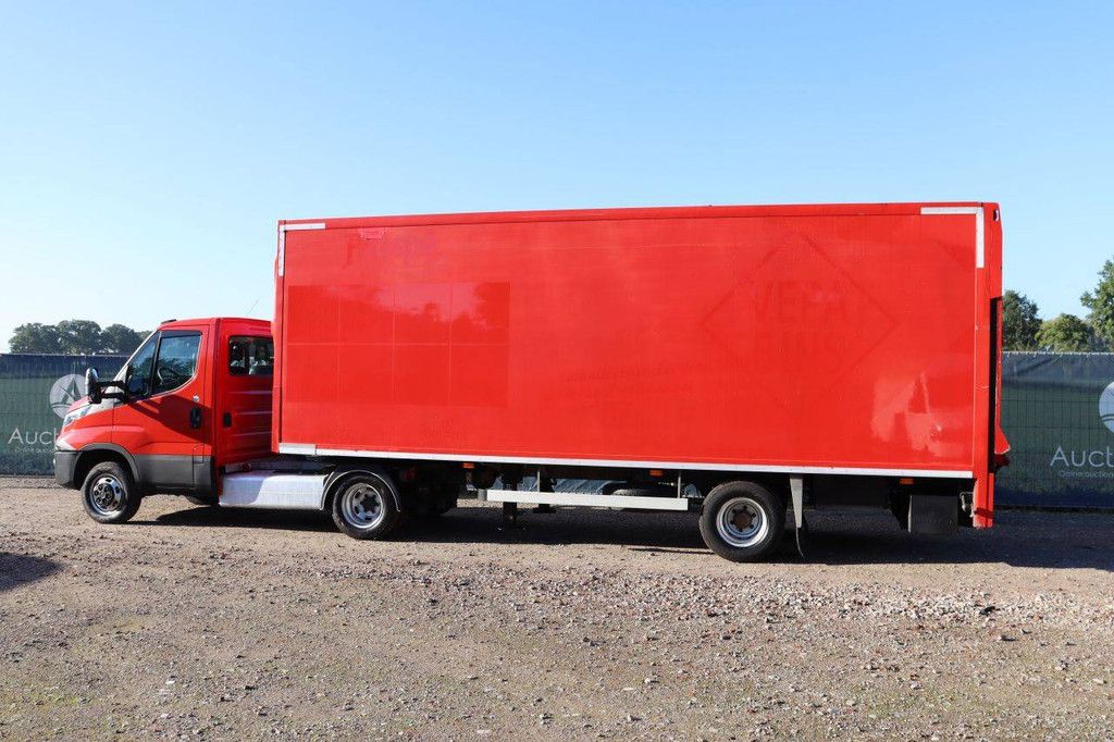 Iveco 40C18 Diesel 180hp 2018 Refrigerated Box Truck with Veldhuizen Trailer