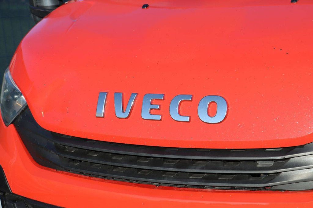 Iveco 40C18 Diesel 180hp 2018 Refrigerated Box Truck with Veldhuizen Trailer