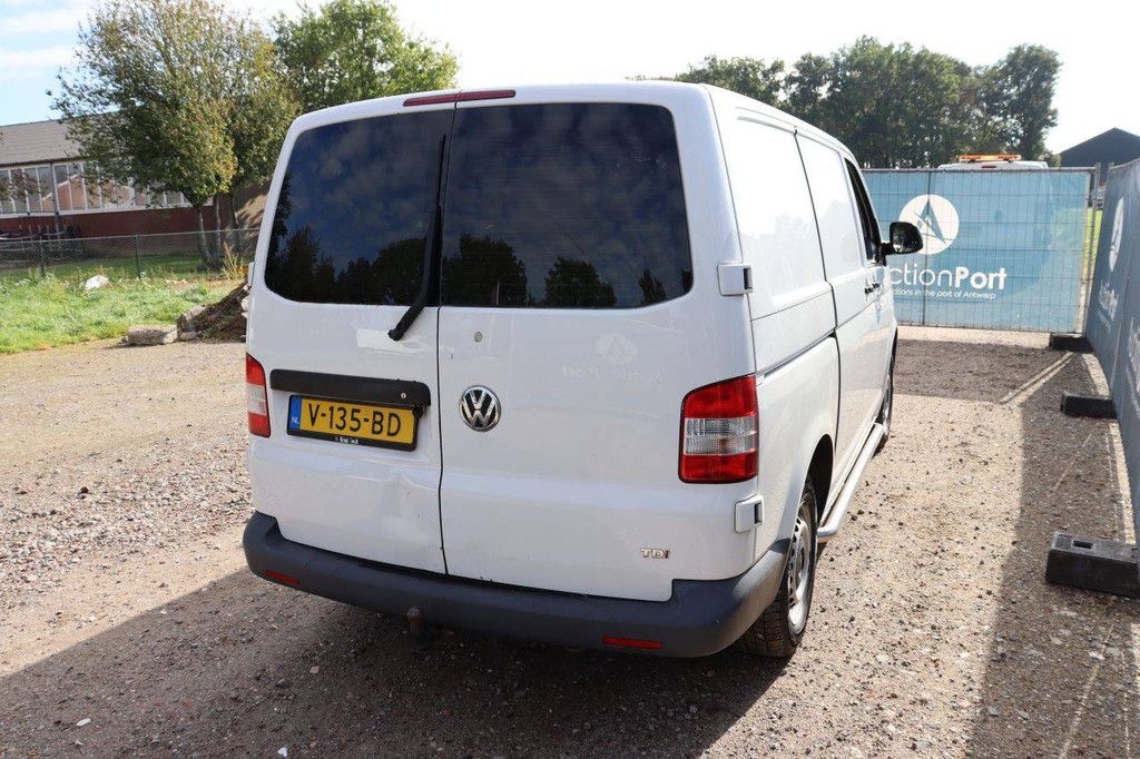 Volkswagen Transporter Diesel 140 PS Kastenwagen 2011