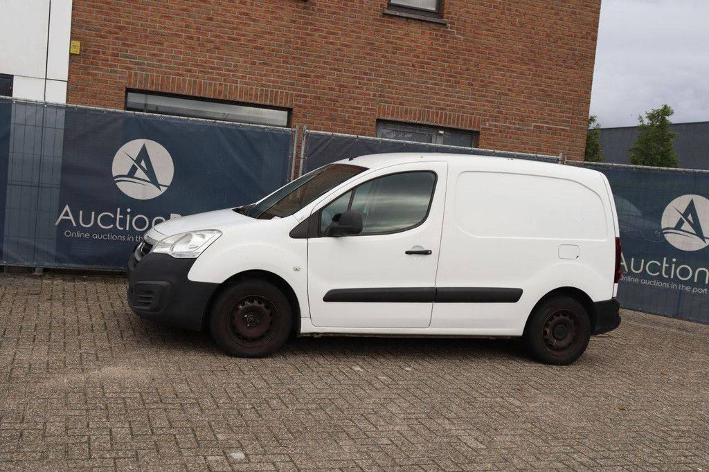 Peugeot Partner Diesel 75hp Van 2016