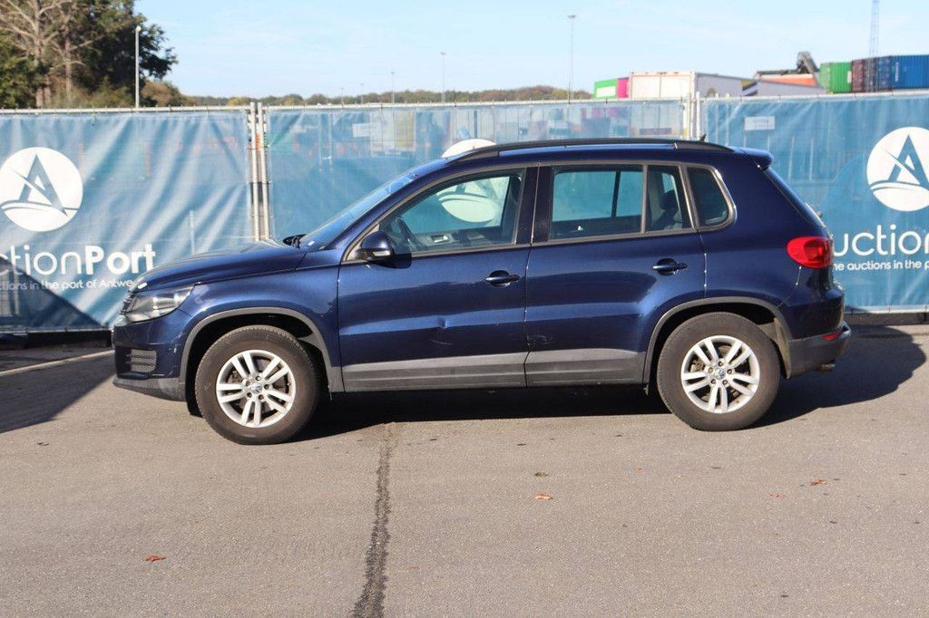 SUV Volkswagen Tiguan Petrol 122hp 2012 (Margin)