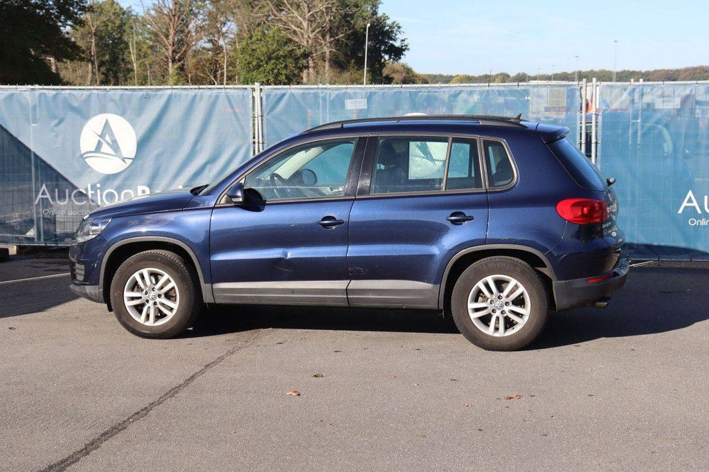 SUV Volkswagen Tiguan Petrol 122hp 2012 (Margin)