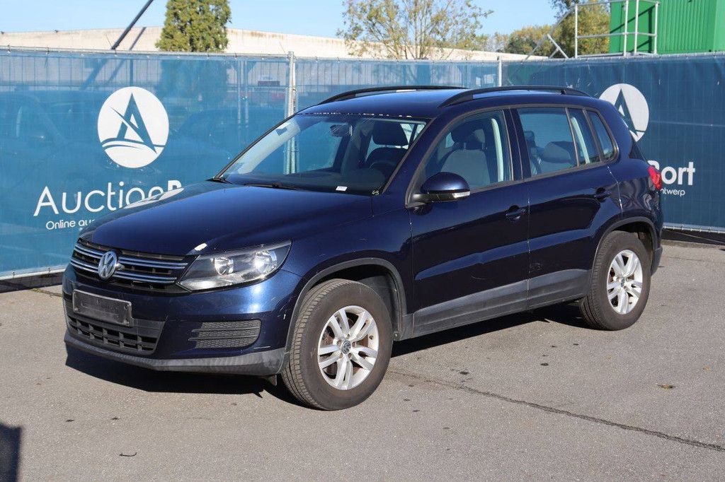 SUV Volkswagen Tiguan Petrol 122hp 2012 (Margin)