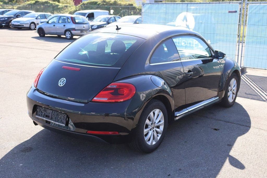 Passenger car Volkswagen Beetle Petrol 105hp 2012 (Margin)