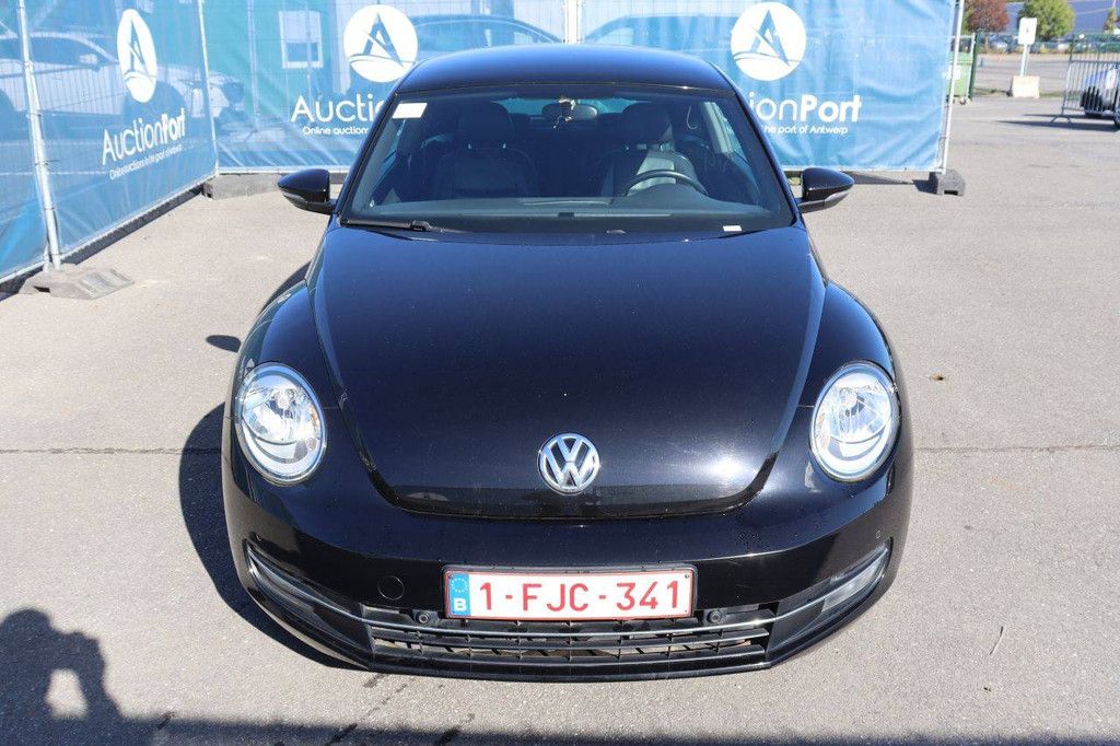Passenger car Volkswagen Beetle Petrol 105hp 2012 (Margin)