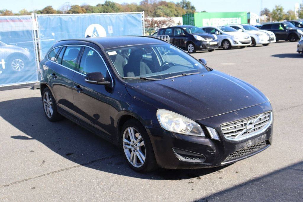 Volvo V60 Diesel Kombi 115 PS 2013 (Margin)