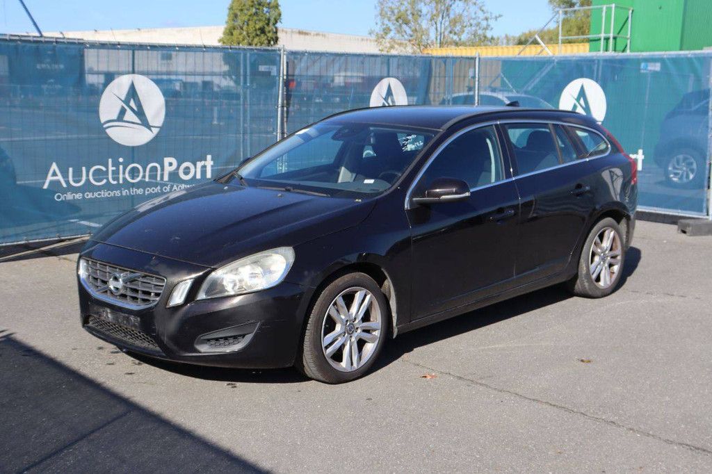 Volvo V60 Diesel Kombi 115 PS 2013 (Margin)