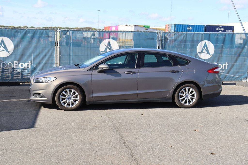 Passenger car Ford Mondeo Petrol 160hp 2015 (Margin)
