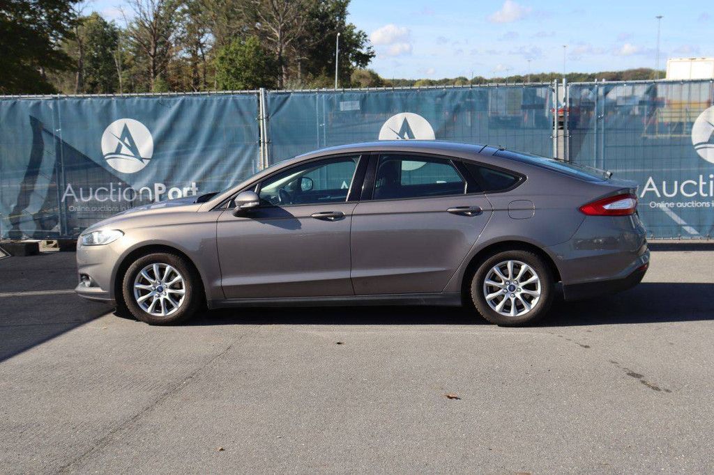 Passenger car Ford Mondeo Petrol 160hp 2015 (Margin)