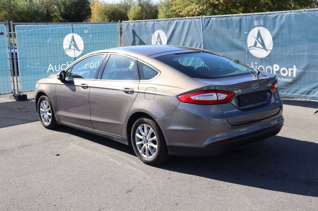 Passenger car Ford Mondeo Petrol 160hp 2015 (Margin)